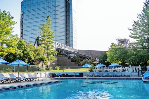 2 indoor pools, seasonal outdoor pool, pool umbrellas, pool loungers