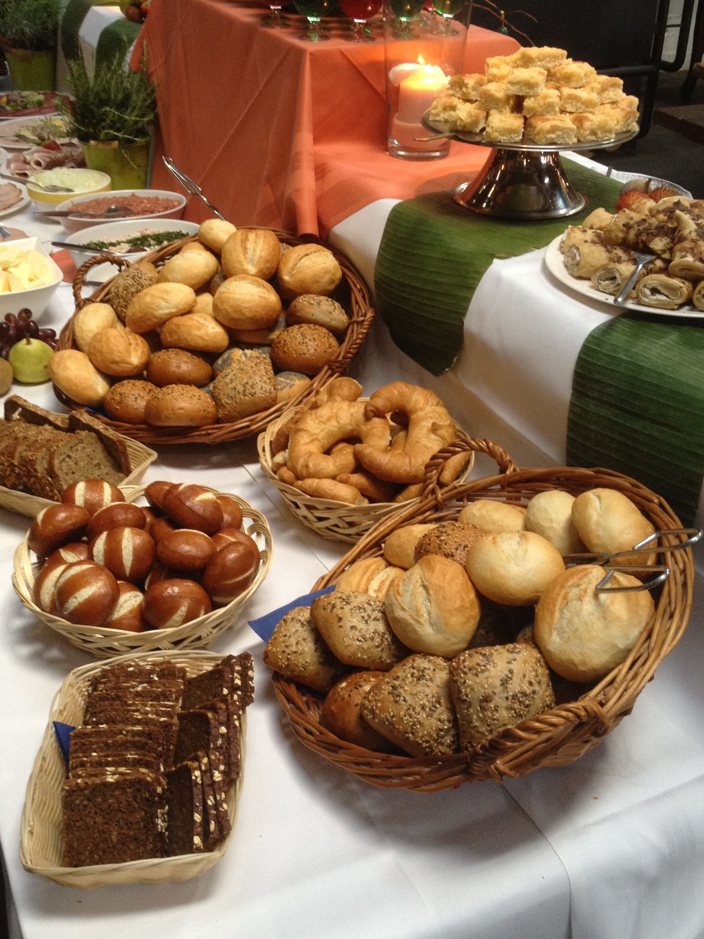Tägliches Frühstücksbuffet gegen Gebühr