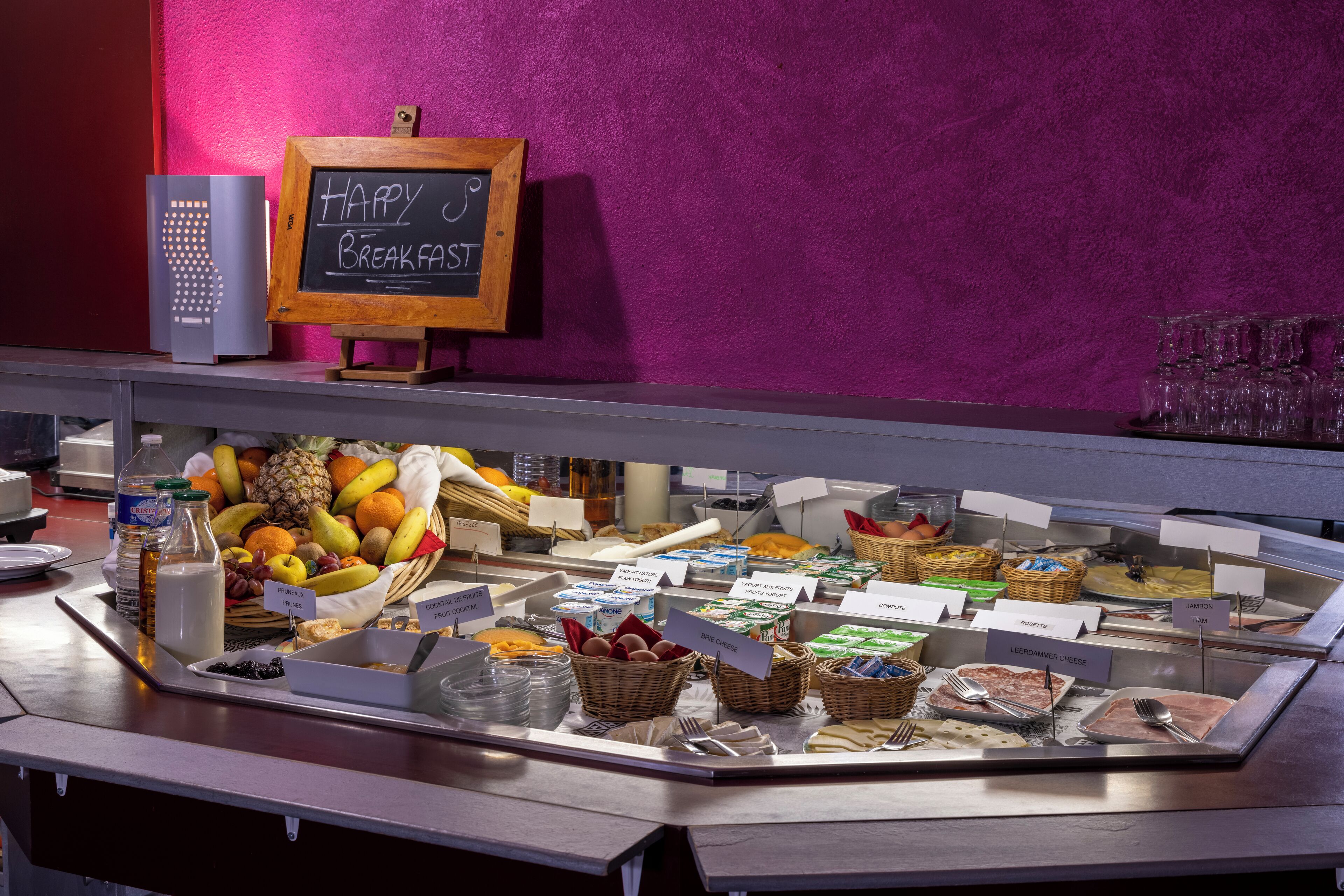 daily buffet breakfast (eur 9.90 per person)