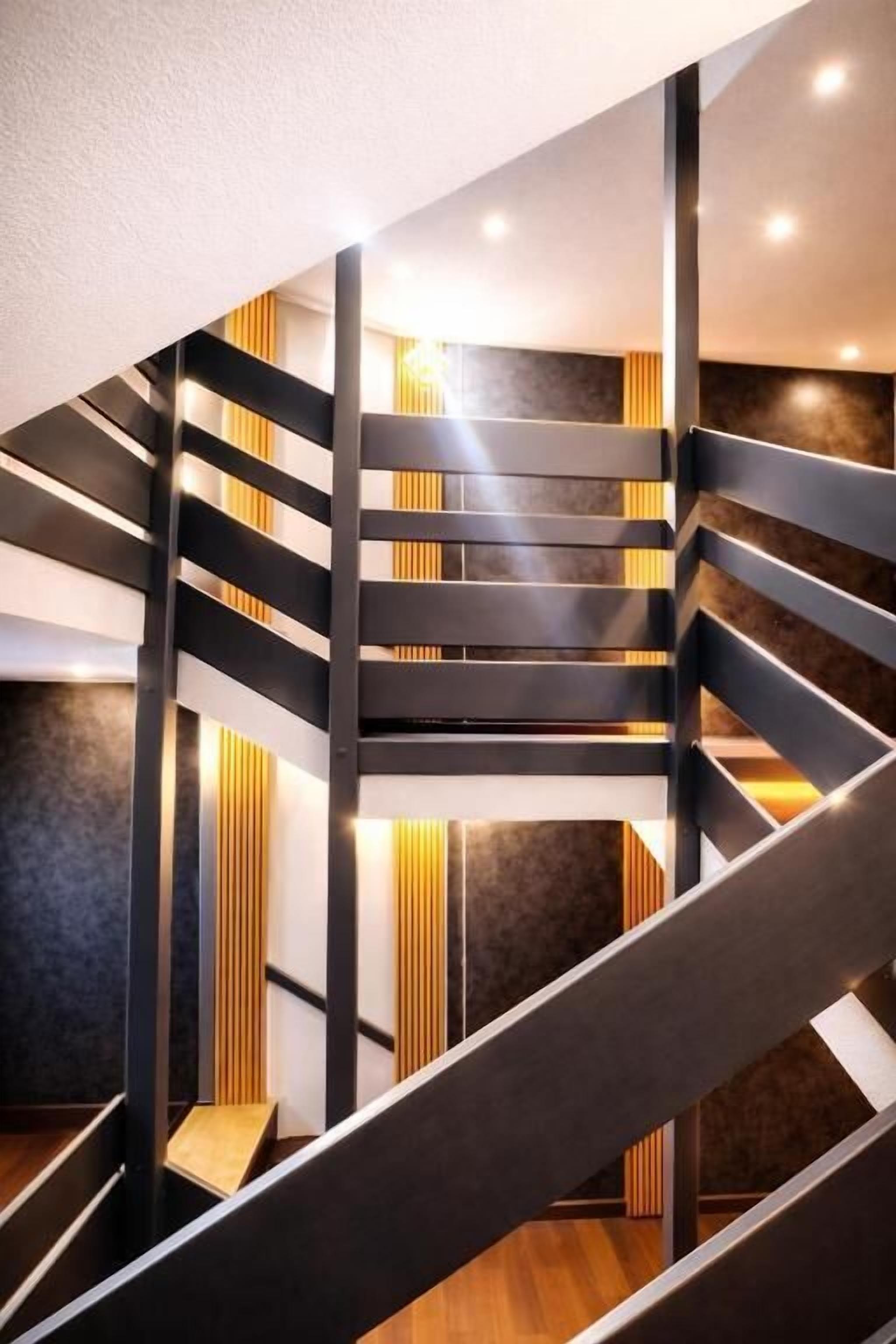 Leuningen in de gang