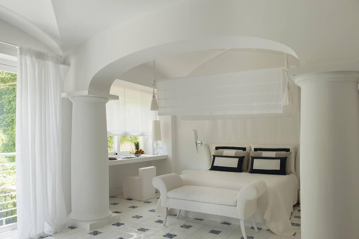 Draps italiens de Frette, literie de qualité, couette en duvet, minibar