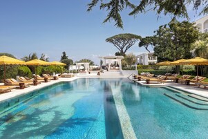 Suite, Terrasse | Fassade der Unterkunft