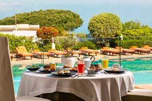 Petit-déjeuner buffet compris tous les jours