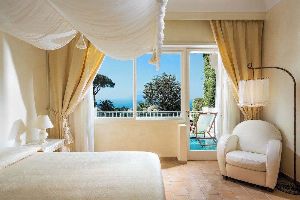 Jumeirah Capri Palace by null