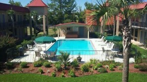 Outdoor pool - Days Inn by Wyndham Leesville (Leesville)