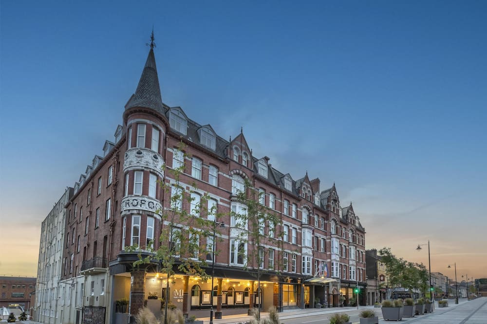 The Metropole Hotel