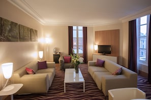 Premium bedding, minibar, in-room safe, individually furnished