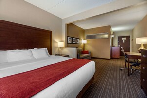 Ropa de cama de alta calidad, cubrecamas y minibar 