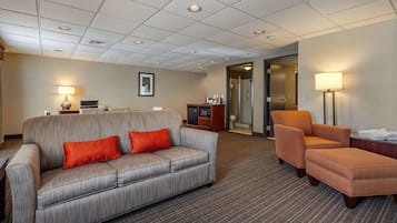 Suite, Non Smoking, Ground Floor (Upgrade) | 1 bedroom, premium bedding, down comforters, minibar