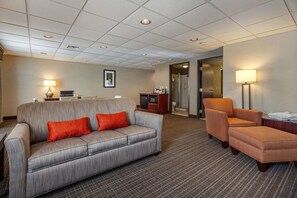 Suite, Non Smoking, Ground Floor (Upgrade) | 1 bedroom, premium bedding, down comforters, minibar