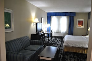 Standardzimmer, 1 King-Bett, Nichtraucher, Kühlschrank und Mikrowelle (with Single Sofabed) | 1 Schlafzimmer, Schreibtisch, laptopgeeigneter Arbeitsplatz