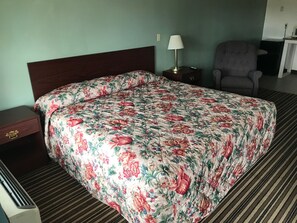 Standard Room, 1 King Bed, Non Smoking - Relax Inn (Richmond)