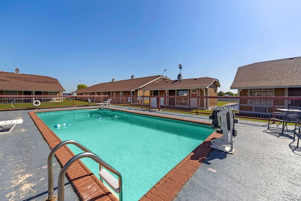 Seasonal outdoor pool