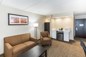 Suite, 1 King Bed, Non Smoking | 1 bedroom, premium bedding, pillowtop beds, desk