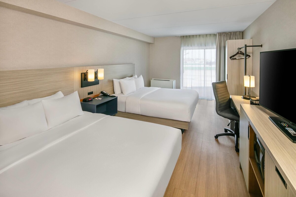 Desk, iron/ironing board, high-speed internet, alarm clocks