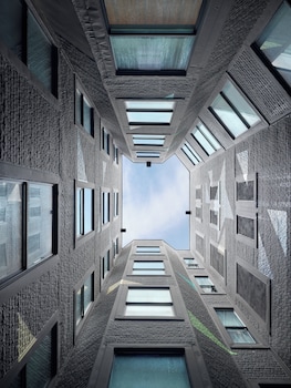 Building design at Axiom Hotel