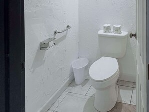 Standard Room, 2 Queen Beds, Non Smoking | Desk, iron/ironing board, free WiFi, bed sheets