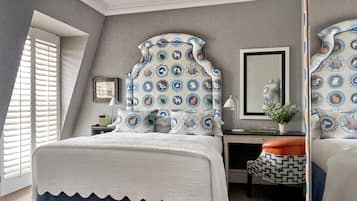 Frette Italian sheets, premium bedding, minibar, in-room safe