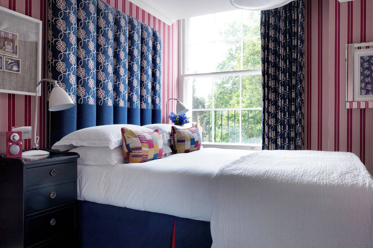 Chambre Supérieure | Draps italiens Frette, literie de qualité supérieure, minibar