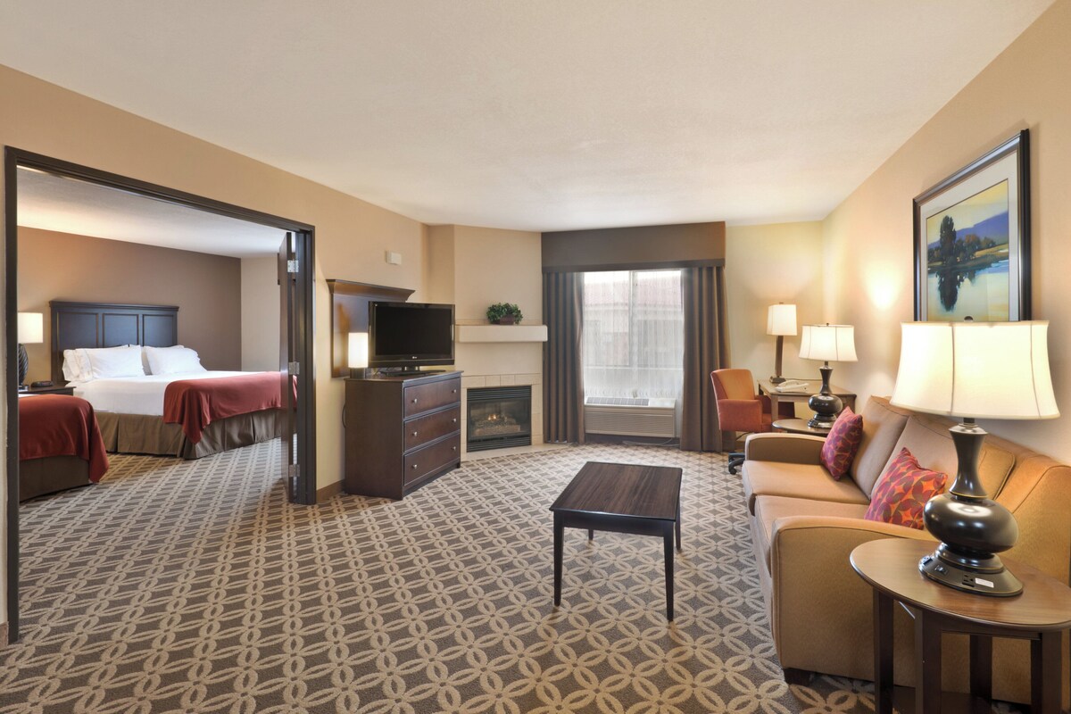 Suite, 2 Queen Beds, Roll-in Shower (Mobility Accessible) | In-room safe, desk, laptop workspace, iron/ironing board