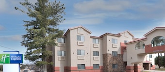 Holiday Inn Express Show Low by IHG