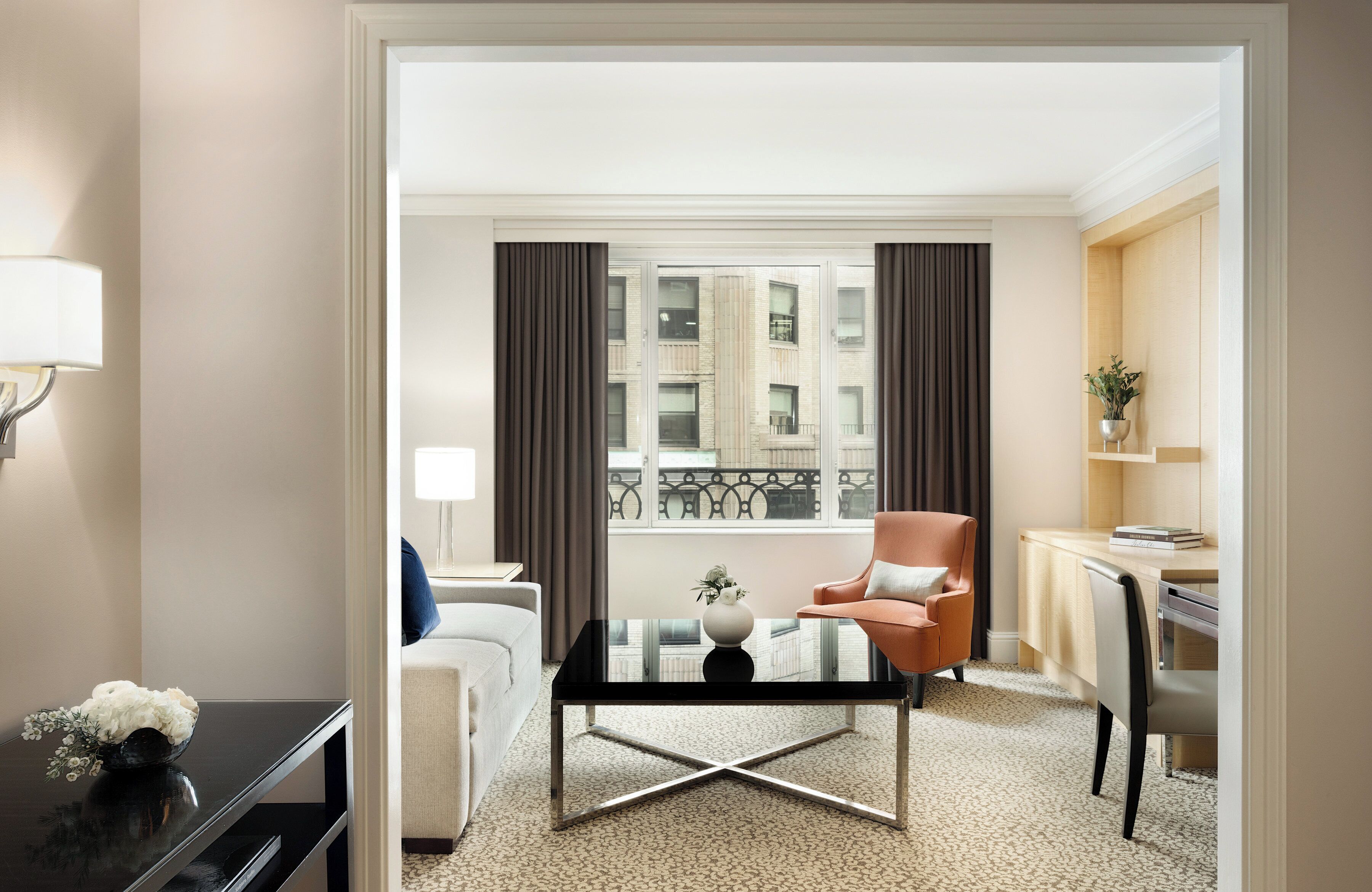 Suite, 1 kingsize-seng (Manhattan) | Sengetøy av topp kvalitet, senger med overmadrass og safe på rommet