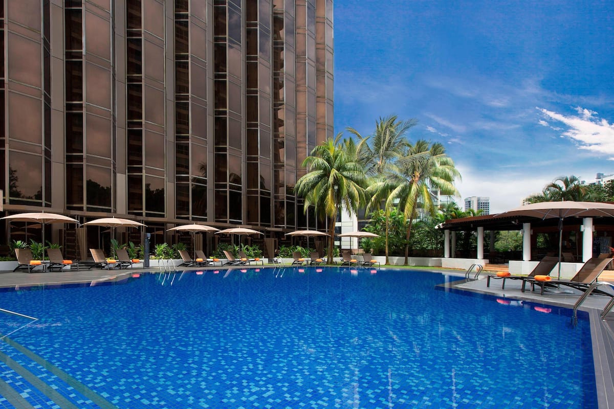 Club Room, 1 King Bed, Balcony | Pool | Outdoor pool, open 8:00 AM to 7:00 PM, pool umbrellas, pool loungers