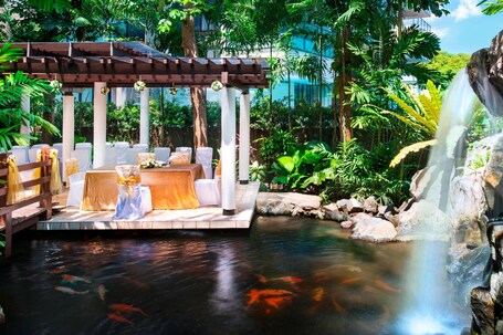 Sheraton Towers Singapore - Image 6
