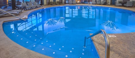 Indoor pool, pool loungers