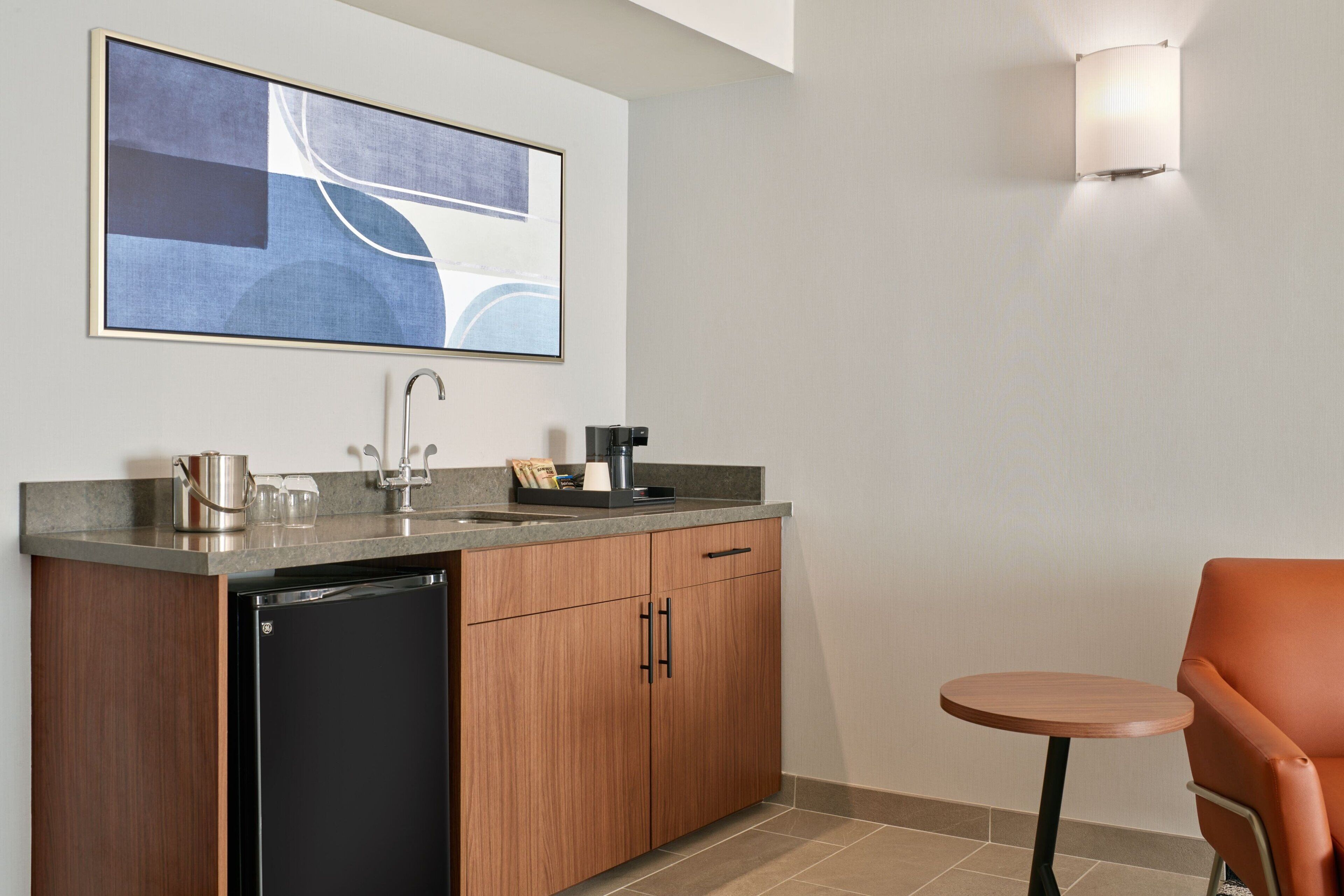 1 bedroom, premium bedding, in-room safe, desk