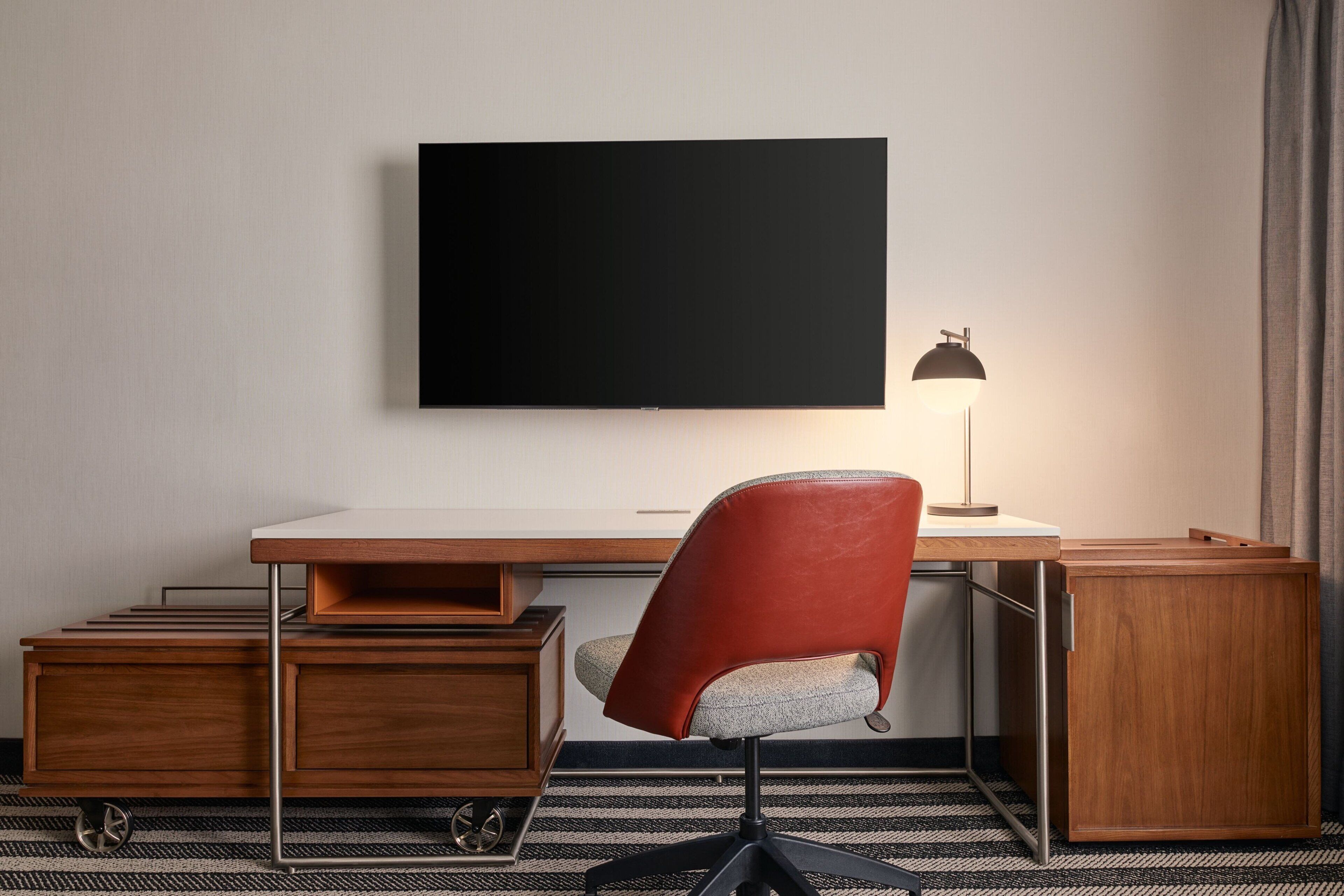 1 bedroom, premium bedding, in-room safe, desk