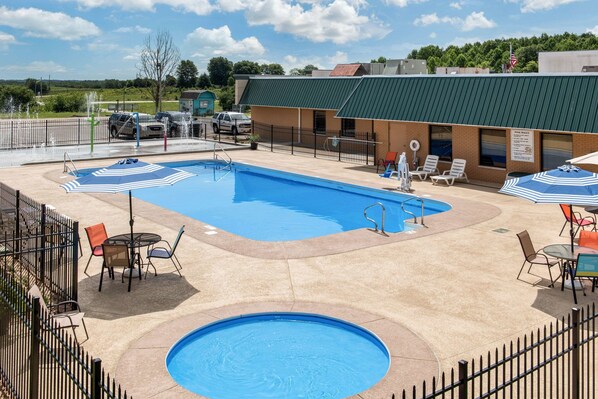 Seasonal outdoor pool