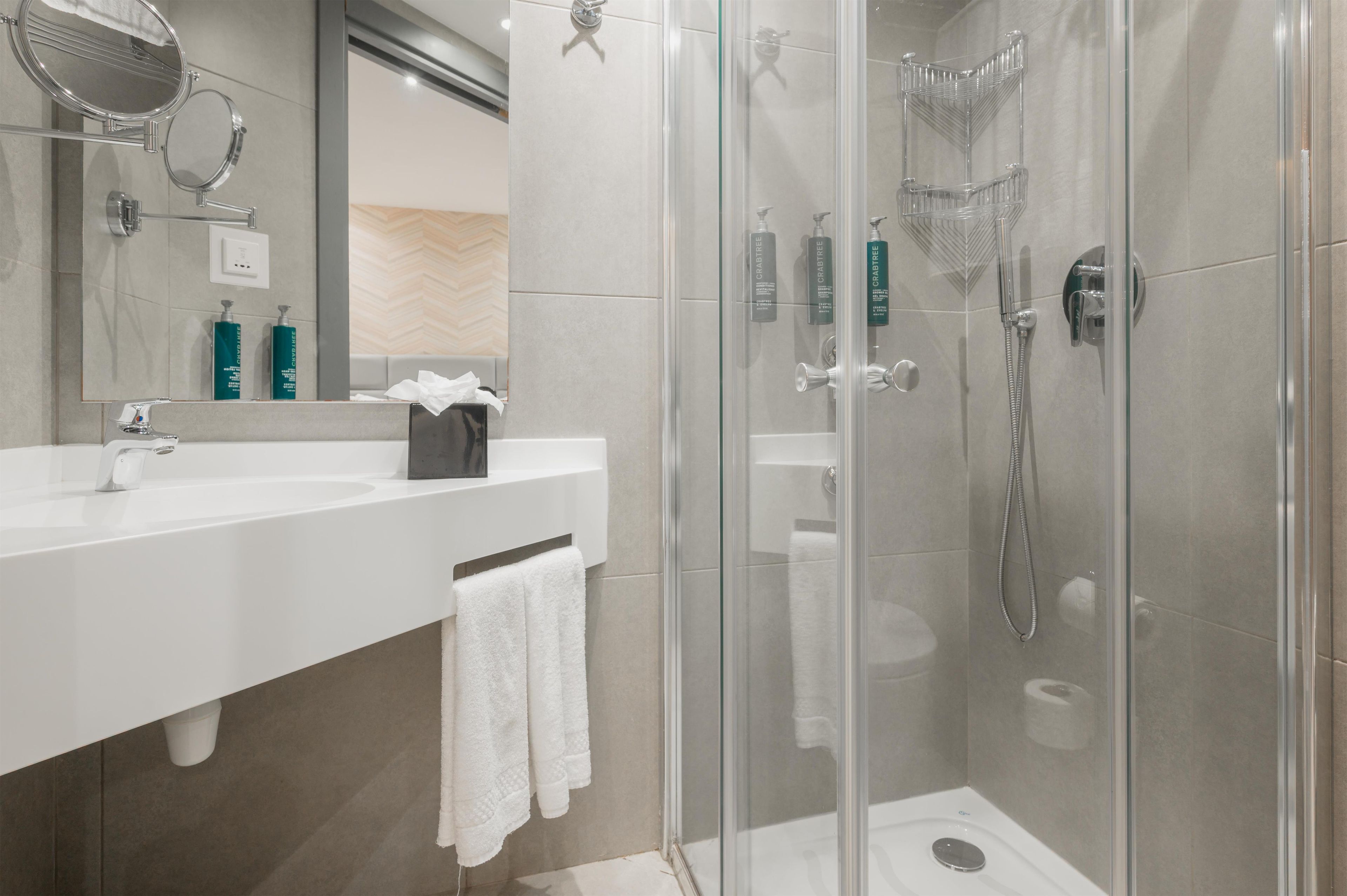 Bathroom shower
