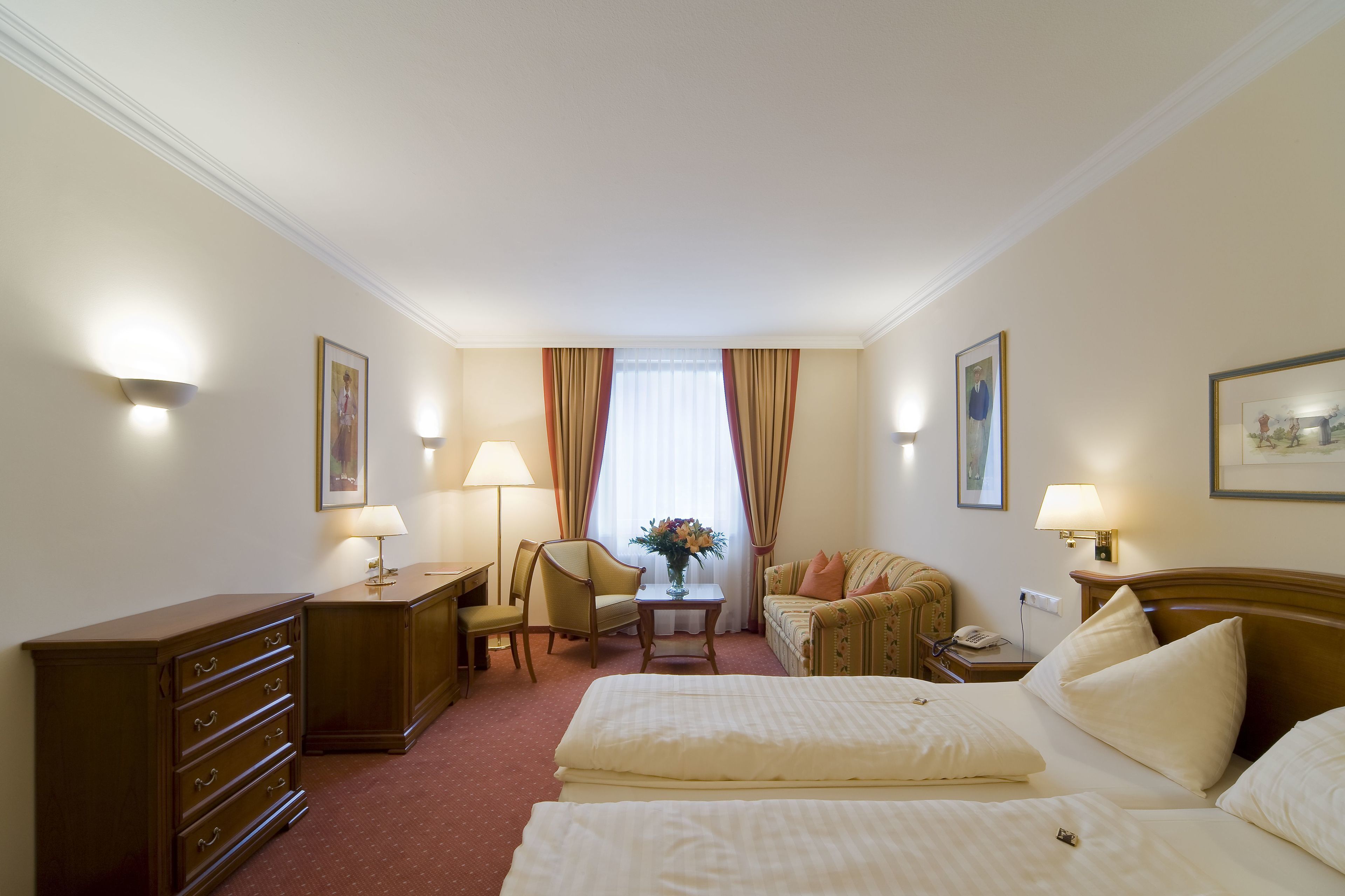 Habitación doble superior | Ropa de cama hipoalergénica y minibar 