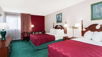 Hypo-allergenic bedding, in-room safe, desk, blackout drapes