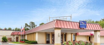 Baymont by Wyndham Queensbury / Lake George