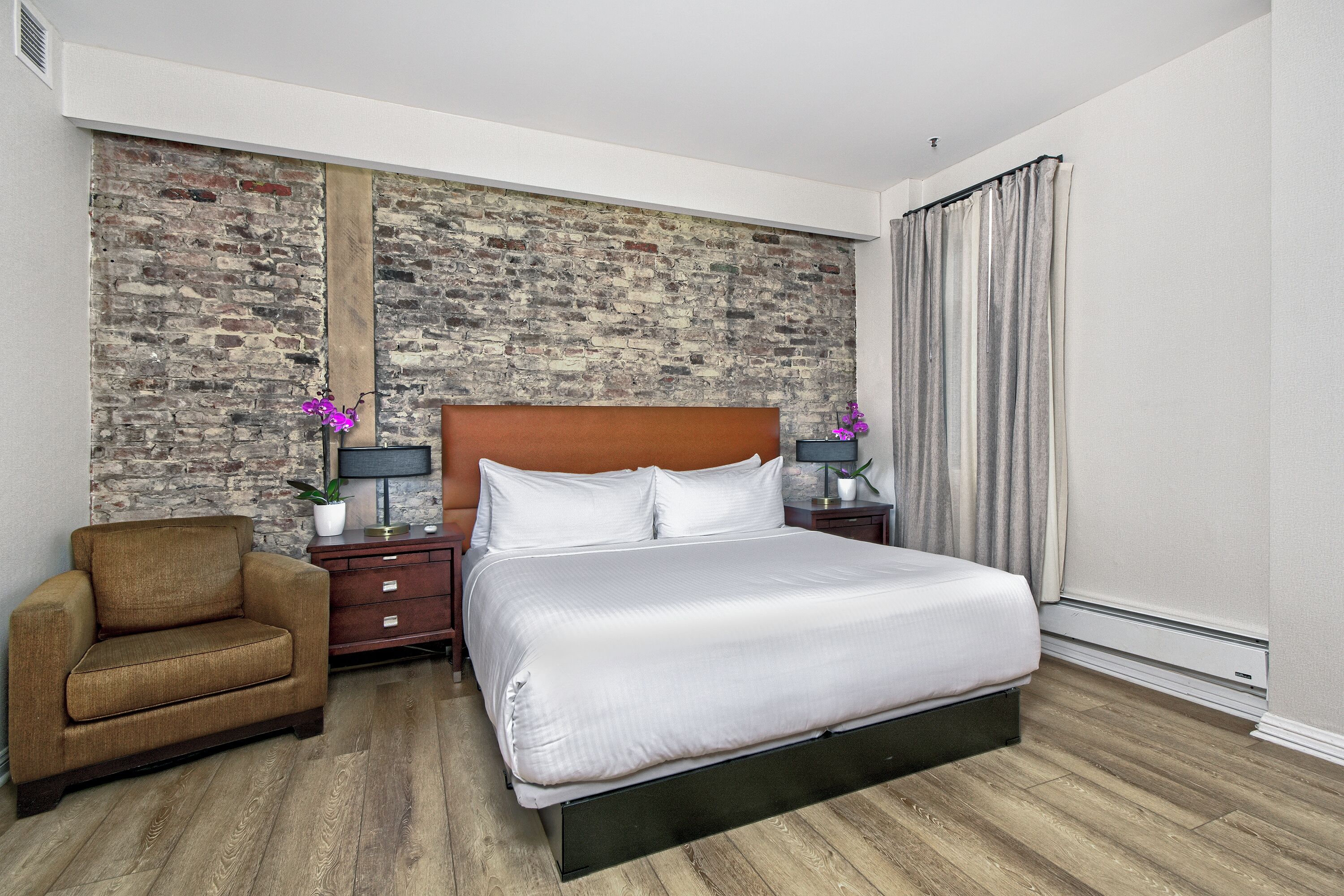 room, 1 king bed, accessible | premium bedding, in-room safe, desk, laptop workspace