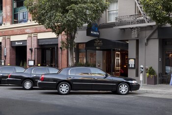 Hotel Exterior at Hotel Griffon