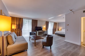 Privilege, Suite, 1 Queen-Bett | Wohnbereich