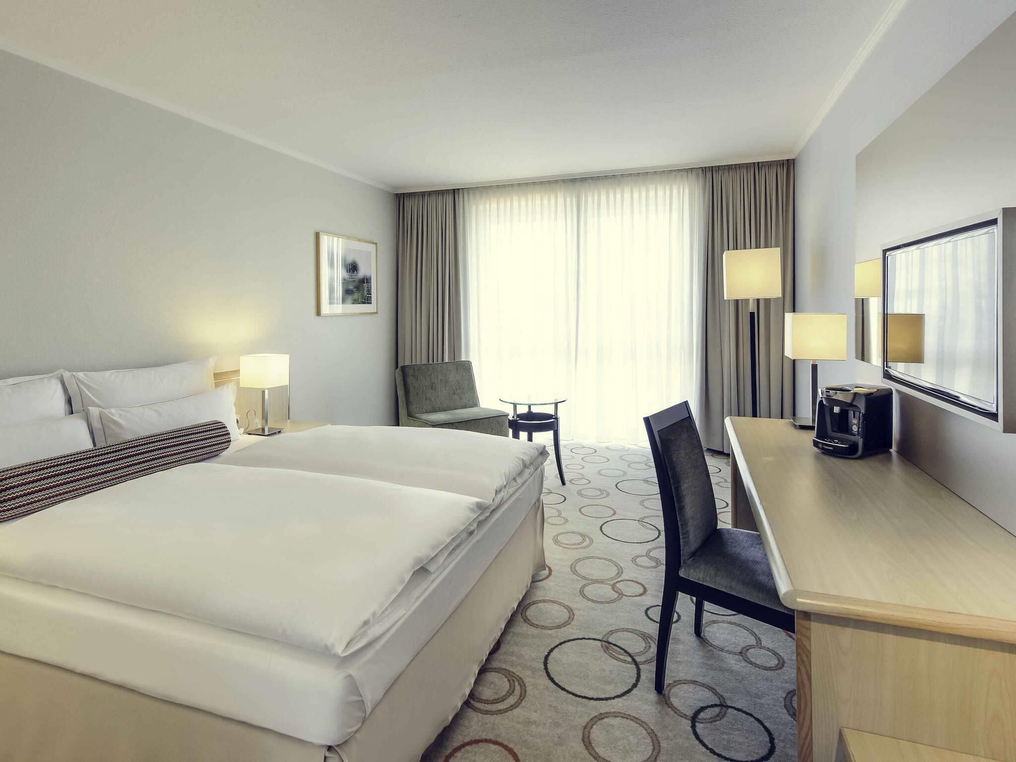 Privilege, 客房, 1 張加大雙人床 | 低過敏寢具、客房內保險箱、書桌、筆電工作空間