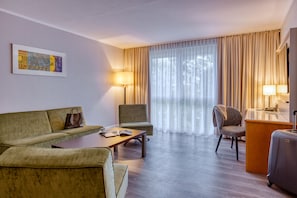 Privilege, Suite, 1 Queen Bed