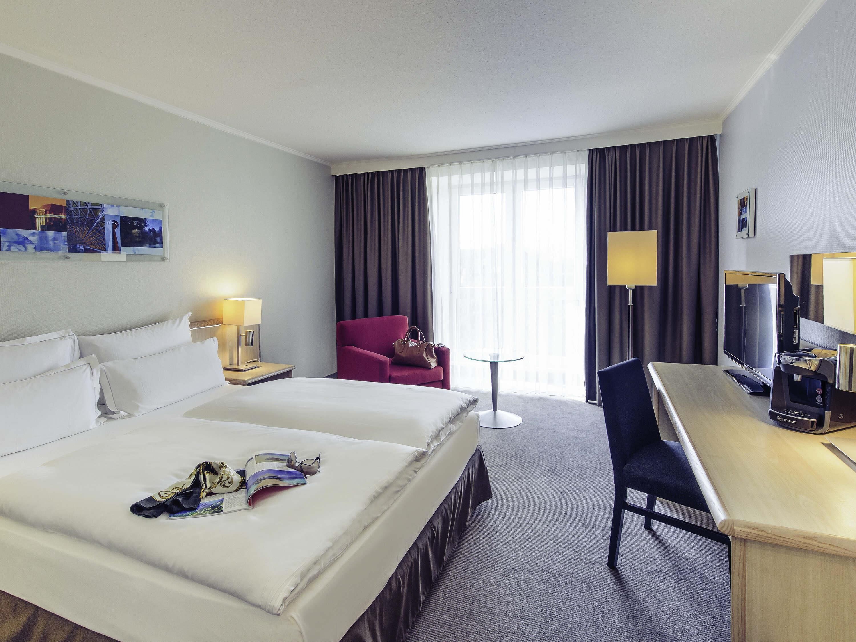 Standard Room, 1 Queen Bed