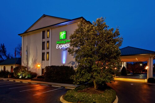 HOLIDAY INN EXPRESS MURFREESBORO CENTRAL, AN IHG HOTEL - Updated 2023 Prices & Reviews (TN)