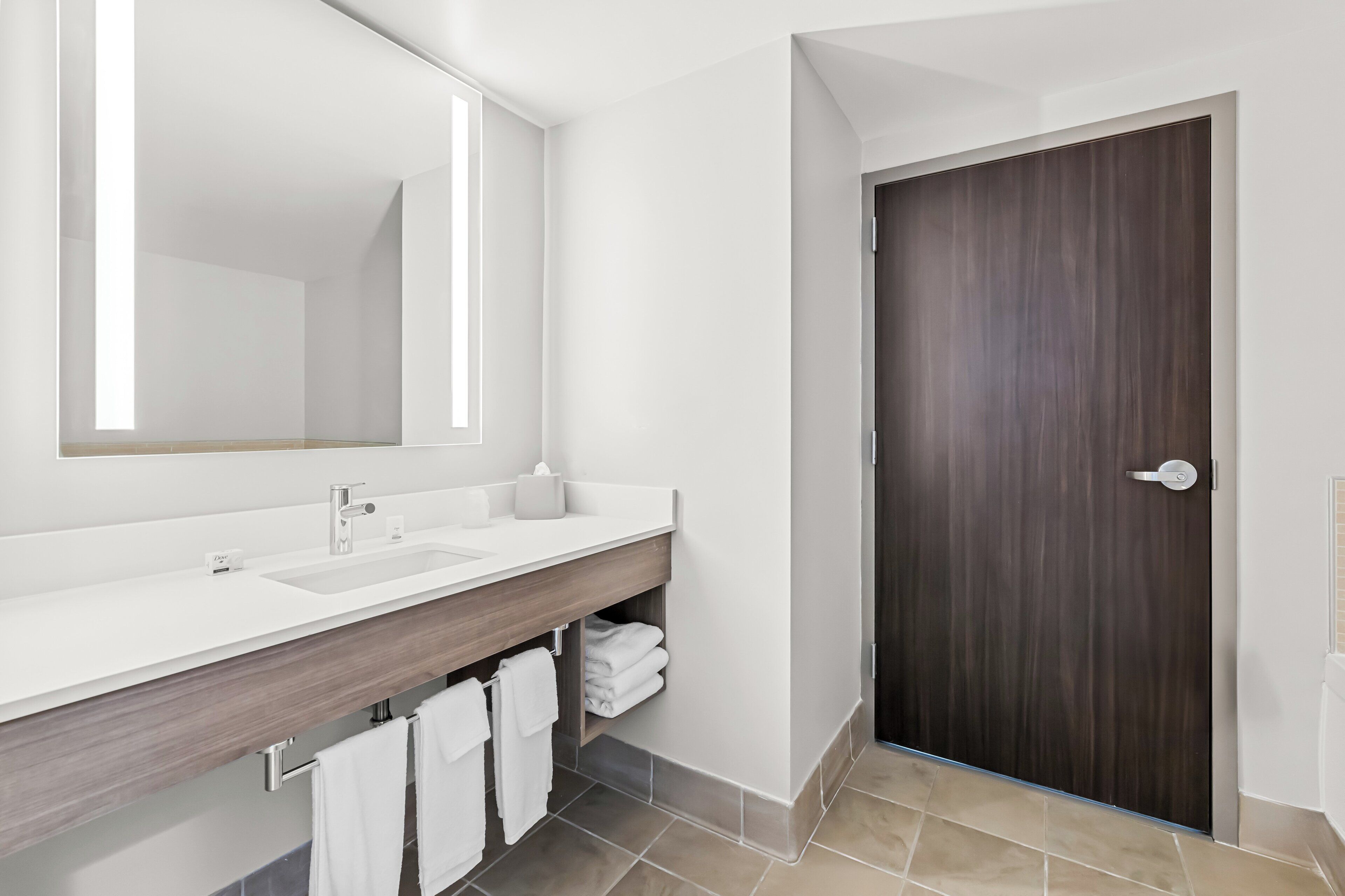 suite, 1 king bed (bath walk-in shower) | bathroom | combined shower/bathtub, free toiletries, hair dryer, towels