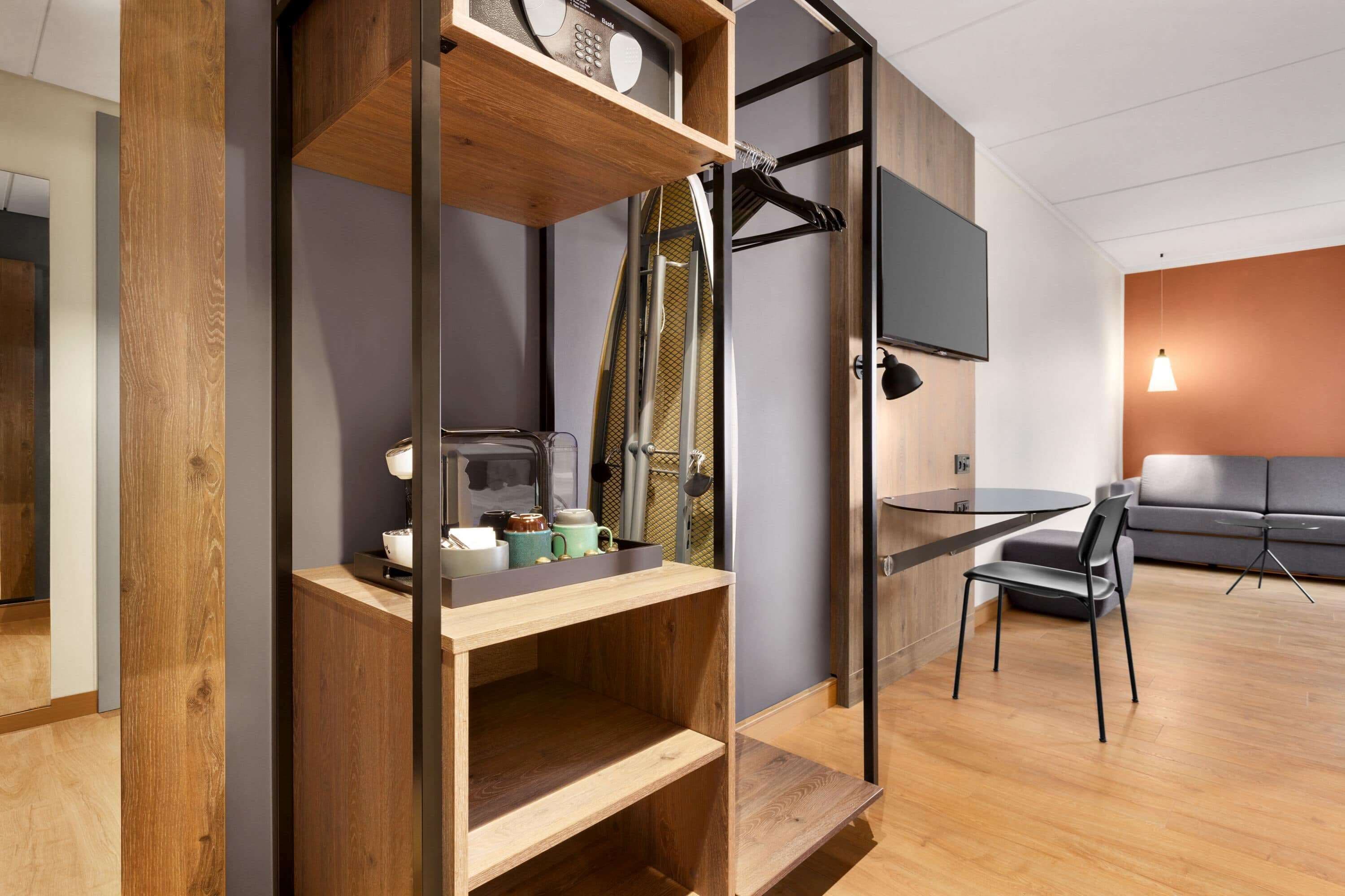 superior room, 2 single beds | 1 bedroom, hypo-allergenic bedding, in-room safe, desk