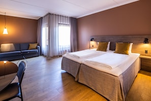 1 bedroom, hypo-allergenic bedding, in-room safe, desk