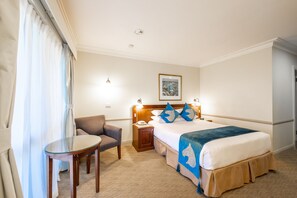 客房 | 办公桌、熨斗/熨衣板、免费 WiFi、床单