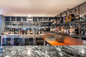 Bar (en el alojamiento)
