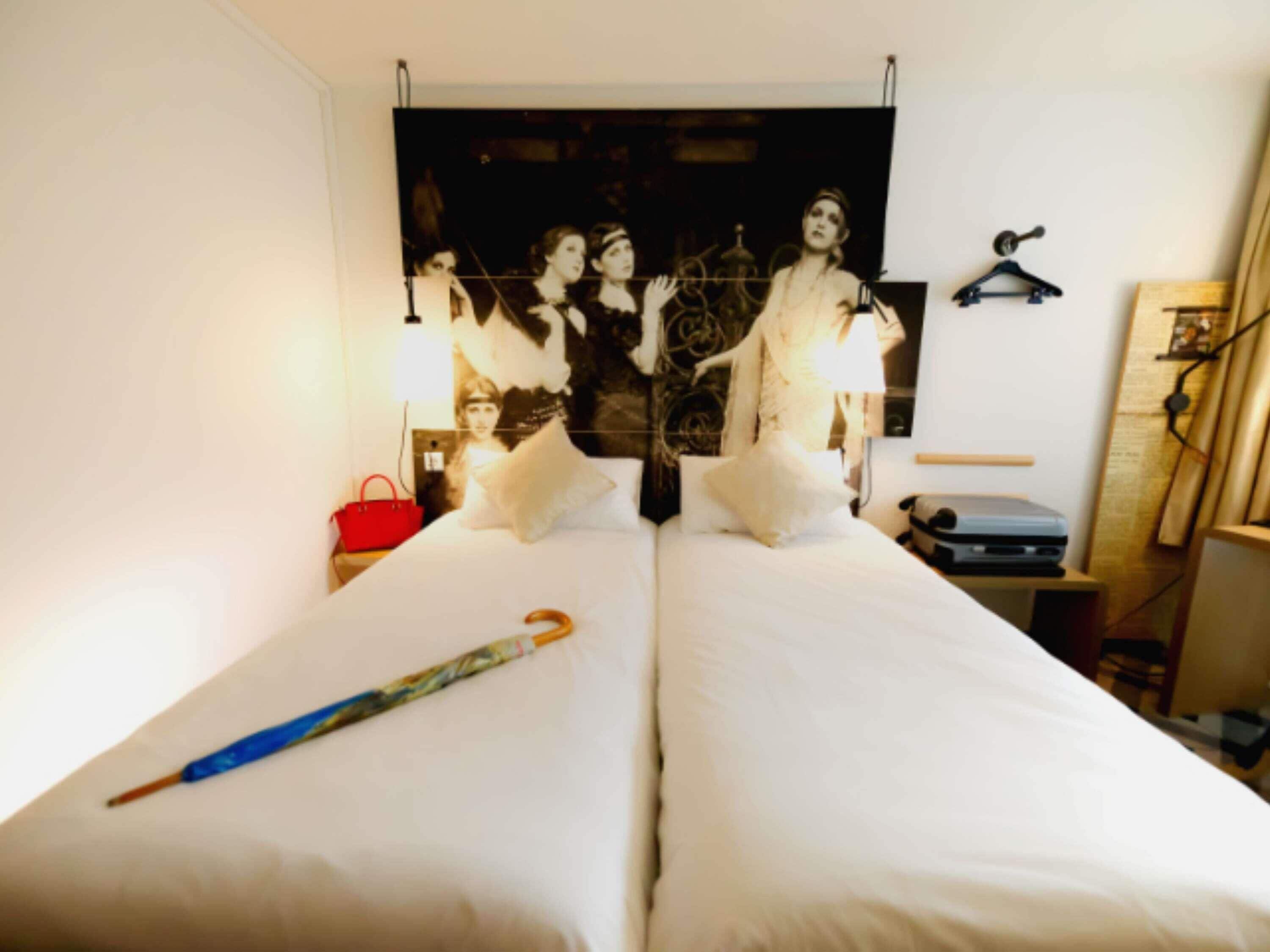 room, 2 single beds (myroom by helena) | hypo-allergenic bedding, desk, soundproofing, free wifi