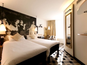 Hypo-allergenic bedding, in-room safe, desk, soundproofing